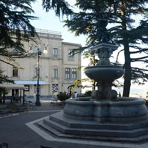  Couette-café Un Al Belvedere Italie